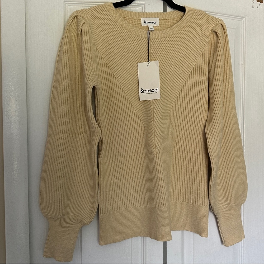 Women’s Sweater NWT